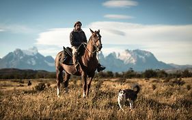 Pampa Lodge, Quincho&Caballos